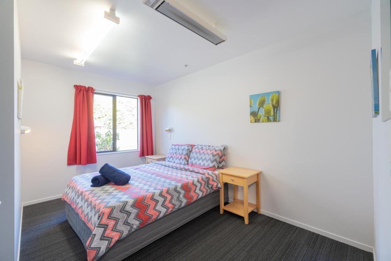 Te Anau Central Backpackers Exteriör bild